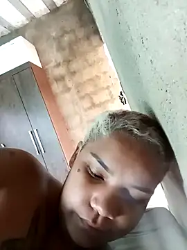 Snapshot of tigresaDot chatting on 12-29-24, 02:52 tigresaDot online show from 12-29-24, 02:52