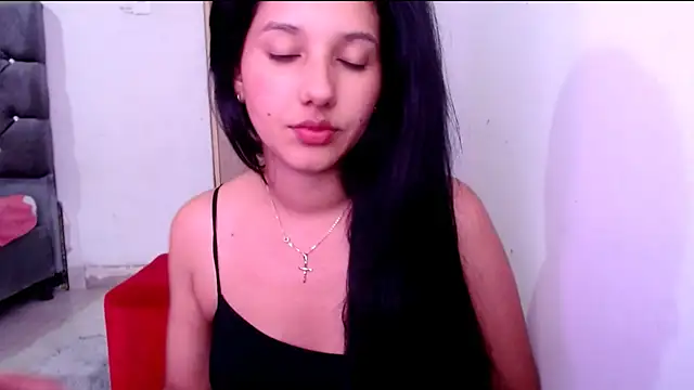 Snapshot of emmariders2 chatting on 02-11-25, 02:13 emmariders2 online show from 02-11-25, 02:13