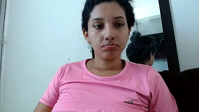 Snapshot of emmariders2 chatting on 02-19-25, 02:55 emmariders2 online show from 02-19-25, 02:55