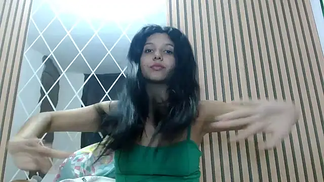 Snapshot of emmariders2 chatting on 03-16-25, 10:42 emmariders2 online show from 03-16-25, 10:42