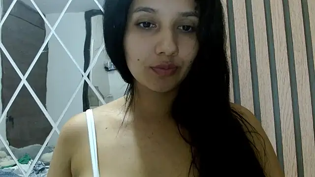 Snapshot of emmariders2 chatting on 03-17-25, 01:46 emmariders2 online show from 03-17-25, 01:46