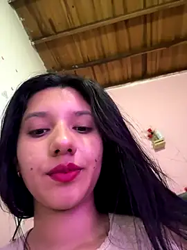 Snapshot of emmariders2 chatting on 10-12-25, 04:44 emmariders2 online show from 10-12-25, 04:44