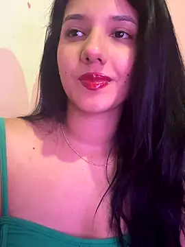 Snapshot of emmariders2 chatting on 10-26-25, 10:58 emmariders2 online show from 10-26-25, 10:58