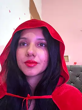 Snapshot of emmariders2 chatting on 10-28-25, 03:04 emmariders2 online show from 10-28-25, 03:04