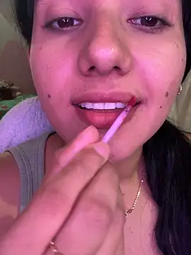 Snapshot of emmariders2 chatting on 11-22-25, 10:31 emmariders2 online show from 11-22-25, 10:31