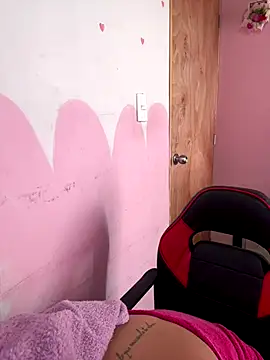 emmariders2 online show from 12-22-25, 01:30