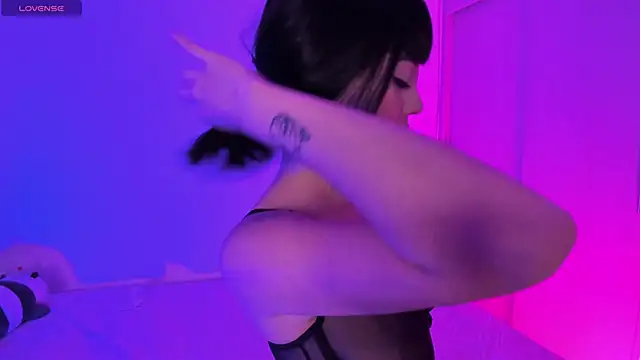 Snapshot of _HellEnd_ chatting on 01-18-25, 09:02 HellEnd online show from 01-18-25, 09:02