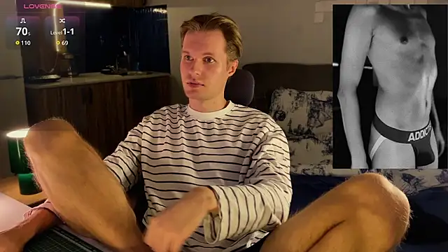 Leonnextdoor online show from 02-15-26, 06:59