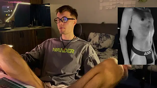 Leonnextdoor online show from 03-08-26, 02:21