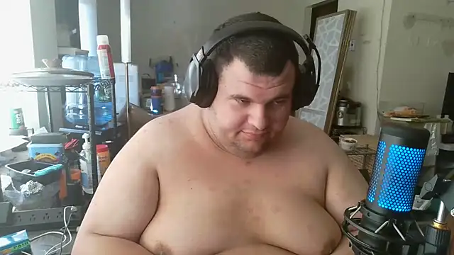 Hackensackneil online show from 12-31-24, 01:52