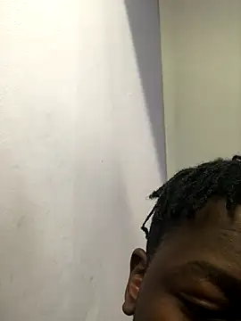 Snapshot of Redfucks333 chatting on 09-19-25, 08:38 Redfucks333 online show from 09-19-25, 08:38