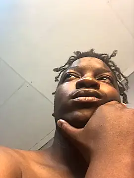 Snapshot of Redfucks333 chatting on 10-05-25, 07:12 Redfucks333 online show from 10-05-25, 07:12