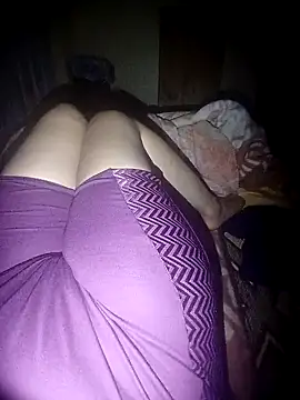 Snapshot of Lilisex chatting on 02-07-25, 03:01 Lilisex online show from 02-07-25, 03:01
