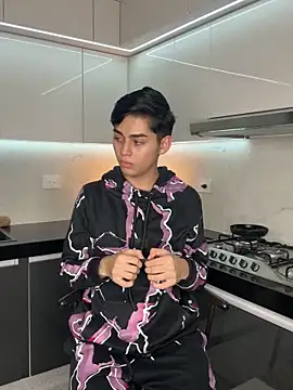 Maxi little online show from 09-12-25, 12:22