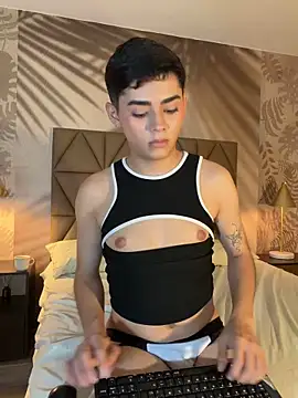 Maxi little online show from 06-11-26, 12:32