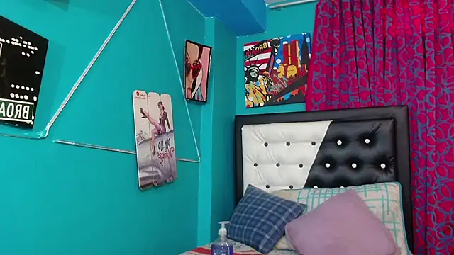 Snapshot of valerie_mase chatting on 02-03-25, 04:31 valerie mase online show from 02-03-25, 04:31