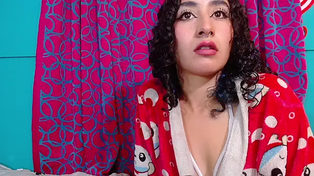 Snapshot of valerie_mase chatting on 03-08-25, 08:03 valerie mase online show from 03-08-25, 08:03