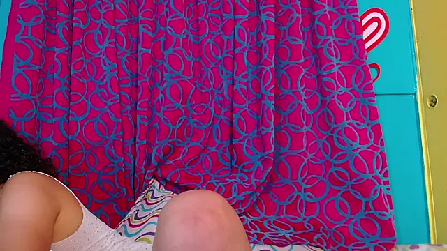 Snapshot of valerie_mase chatting on 03-14-25, 08:28 valerie mase online show from 03-14-25, 08:28