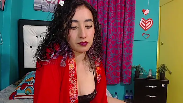 Snapshot of valerie_mase chatting on 10-20-25, 06:41 valerie mase online show from 10-20-25, 06:41