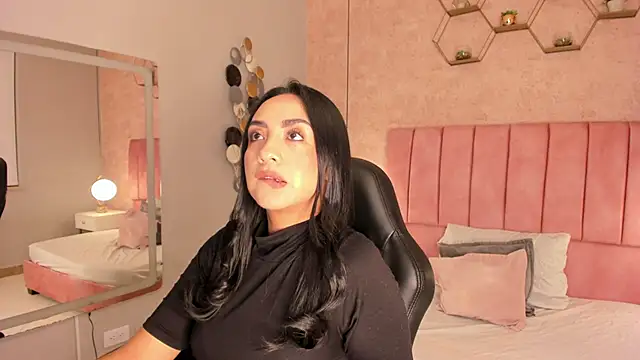 MAGIC AURORAA online show from 03-11-25, 11:55