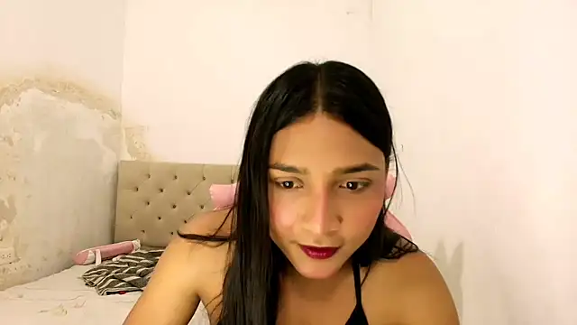 Miss noah18 online show from 04-25-26, 09:56