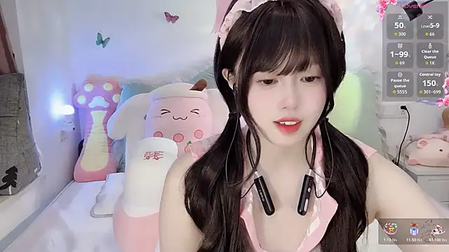 Alien1227 online show from 10-20-25, 01:44