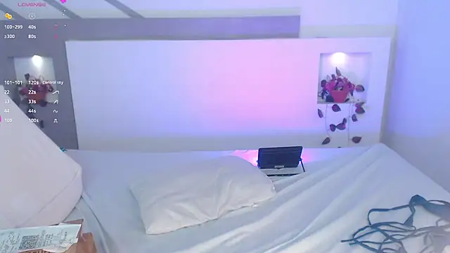 Snapshot of VenusEvans1 chatting on 03-01-25, 01:22 VenusEvans1 online show from 03-01-25, 01:22