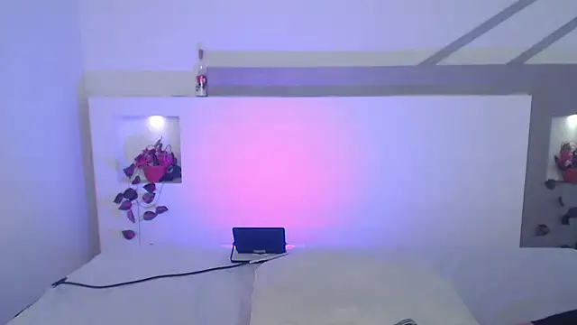 Snapshot of VenusEvans1 chatting on 03-15-25, 10:33 VenusEvans1 online show from 03-15-25, 10:33