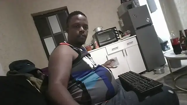 ThamiXX online show from 05-13-26, 06:49