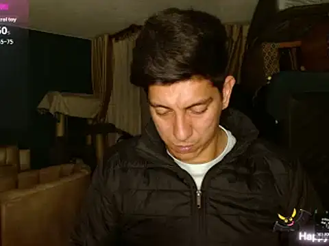 Snapshot of Noah-cock chatting on 11-06-25, 01:17 Noah-cock online show from 11-06-25, 01:17