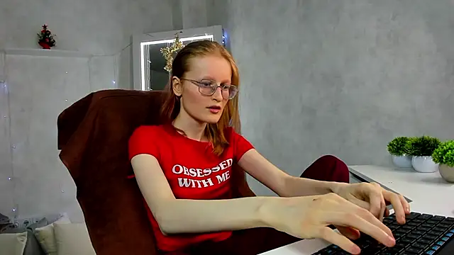 ElizabethHarpper online show from 01-06-25, 04:47