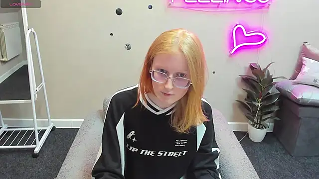 ElizabethHarpper online show from 01-17-25, 08:56