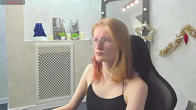 ElizabethHarpper online show from 01-19-25, 01:00