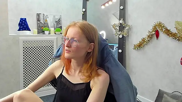 ElizabethHarpper online show from 01-19-25, 04:01