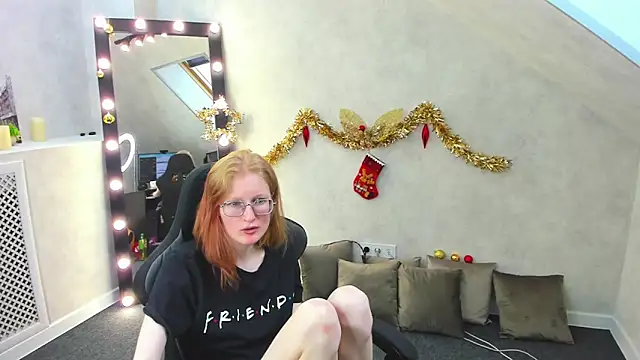 ElizabethHarpper online show from 01-26-25, 04:41