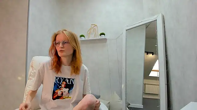 ElizabethHarpper online show from 02-02-25, 08:13