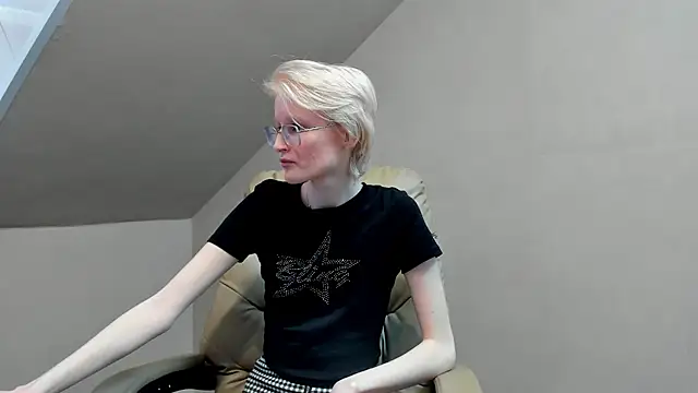 ElizabethHarpper online show from 03-21-25, 10:50