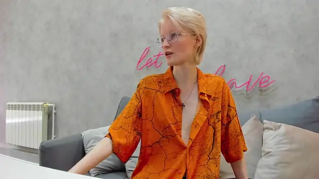 ElizabethHarpper online show from 03-23-25, 08:26