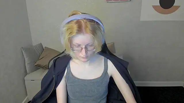 ElizabethHarpper online show from 09-14-25, 08:13