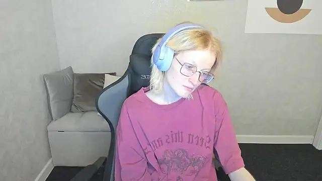 ElizabethHarpper online show from 09-19-25, 01:07