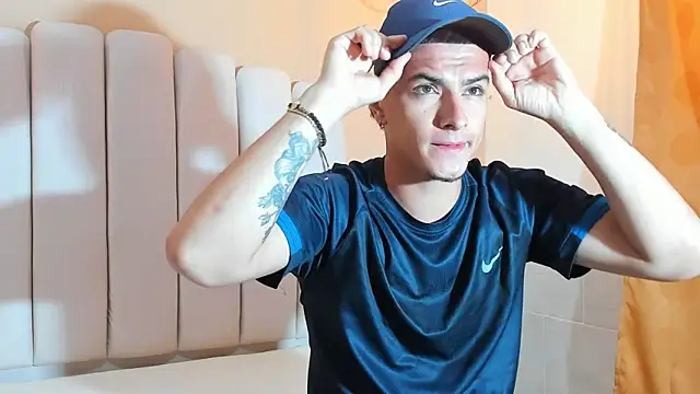 DAVID VICTORIAA online show from 01-20-25, 12:18