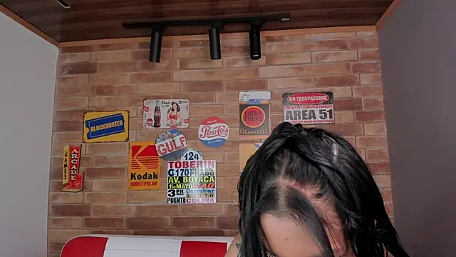 miss   evangeline online show from 10-04-25, 02:31