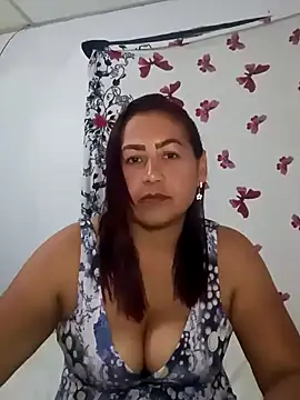 Snapshot of Abigail_BigTits chatting on 02-28-25, 02:53 Abigail BigTits online show from 02-28-25, 02:53