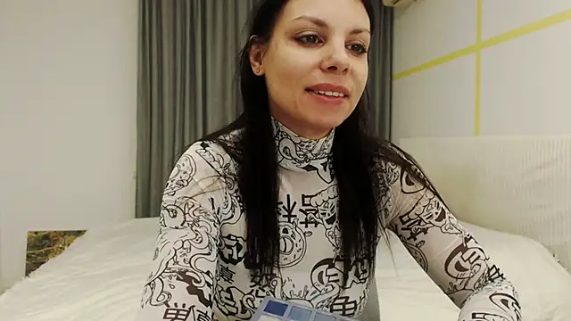 Snapshot of MissAprilBlack chatting on 10-29-25, 09:00 MissAprilBlack online show from 10-29-25, 09:00