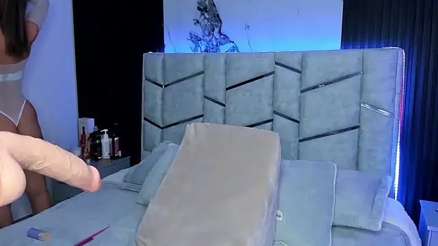 daniiphoeniixx online show from 01-23-25, 07:18