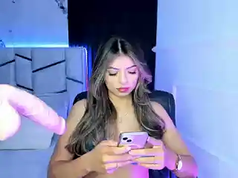 daniiphoeniixx online show from 02-07-25, 07:06