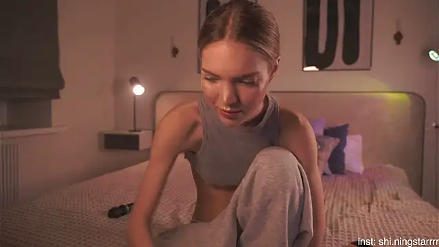 alittlestarrr online show from 02-22-25, 12:16