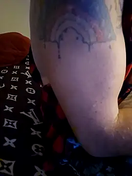 StruggleSnuggles online show from 01-27-25, 02:53