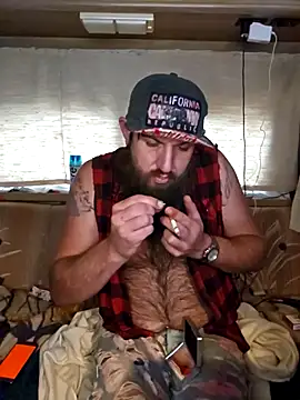 StruggleSnuggles online show from 11-21-25, 11:03