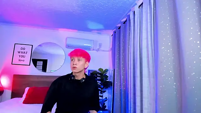 Snapshot of Brian-Ausslos chatting on 03-03-25, 04:36 Brian-Ausslos online show from 03-03-25, 04:36